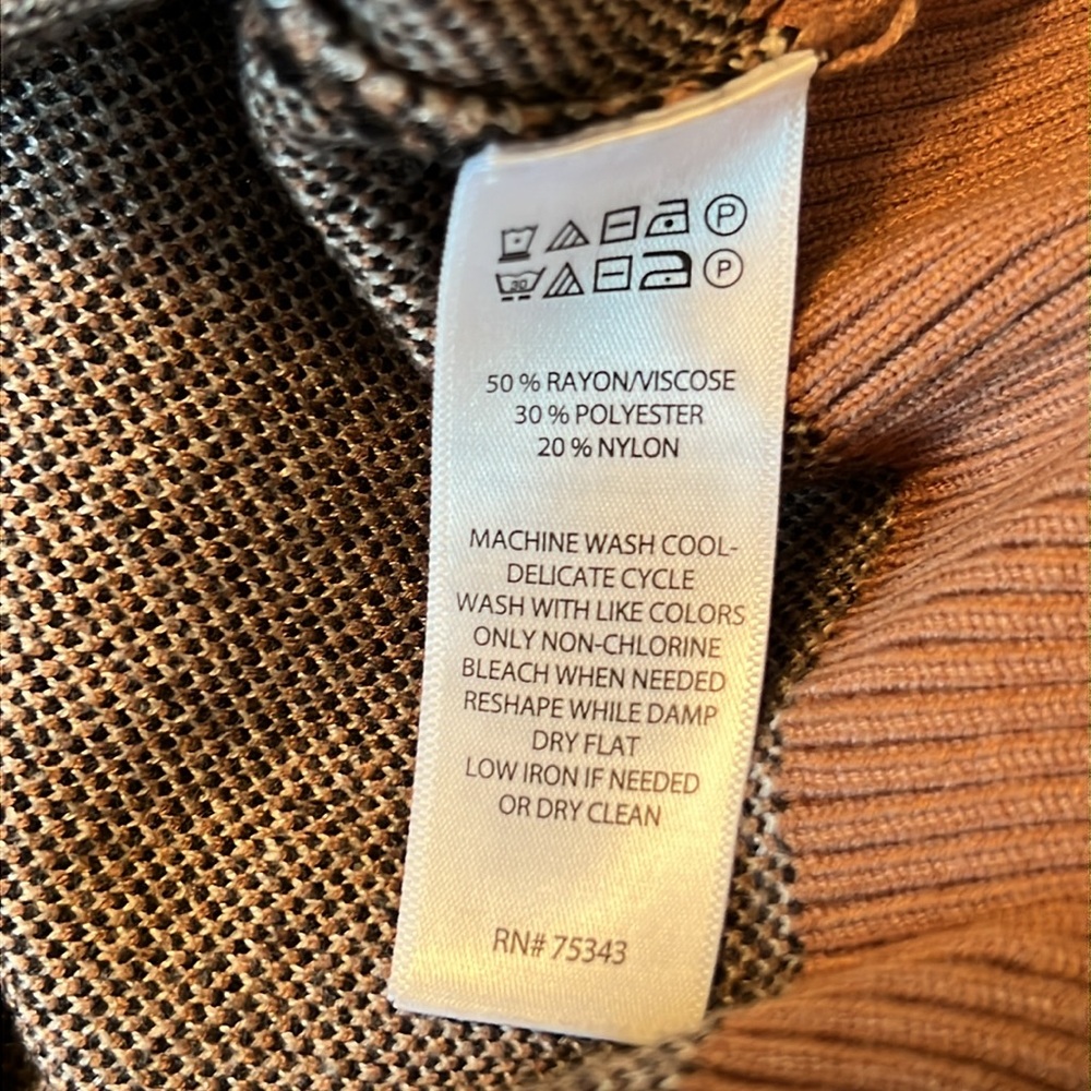Max Studio Plaid V-Neck Sweater Brown Black XS - Picture 9 of 9